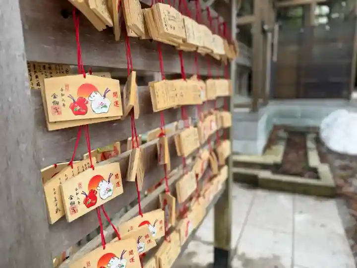 金剱宮の{uncategorized: "未分類", other: "その他", undefined: "問題あり", building: "その他建物", grave: "お墓", sacred_gate: "鳥居", guardian: "狛犬", statue: "像", buddha: "仏像", history: "歴史", nature: "自然", garden: "庭園", animal: "動物", pagoda: "塔", temizu: "手水舎", mountain_gate: "山門・神門", sanctuary: "本殿・本堂", subordinate: "末社・摂社", art: "芸術", scenery: "景色", jizo: "地蔵", ema: "絵馬", goshuin: "御朱印", omikuji: "おみくじ", items: "授与品その他", amulet: "お守り", goshuincho: "御朱印帳", eats: "食事", festival: "お祭り", votive_dance: "神楽", shichigosan: "七五三参", wedding: "結婚式", experience: "体験その他", initially: "初詣", around: "周辺", anti_infection: "感染症対策"}