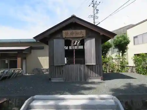 大和神社の本殿