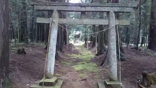 八幡神社の鳥居