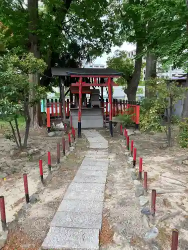 東鳴尾皇太神社の末社・摂社