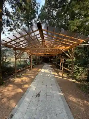 天照社の{uncategorized: "未分類", other: "その他", undefined: "問題あり", building: "その他建物", grave: "お墓", sacred_gate: "鳥居", guardian: "狛犬", statue: "像", buddha: "仏像", history: "歴史", nature: "自然", garden: "庭園", animal: "動物", pagoda: "塔", temizu: "手水舎", mountain_gate: "山門・神門", sanctuary: "本殿・本堂", subordinate: "末社・摂社", art: "芸術", scenery: "景色", jizo: "地蔵", ema: "絵馬", goshuin: "御朱印", omikuji: "おみくじ", items: "授与品その他", amulet: "お守り", goshuincho: "御朱印帳", eats: "食事", festival: "お祭り", votive_dance: "神楽", shichigosan: "七五三参", wedding: "結婚式", experience: "体験その他", initially: "初詣", around: "周辺", anti_infection: "感染症対策"}