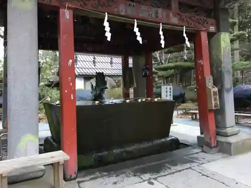 北口本宮冨士浅間神社の手水舎