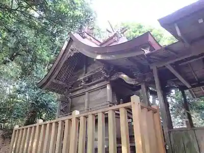大野見宿禰命神社の本殿