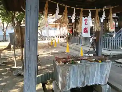 子易神社の{uncategorized: "未分類", other: "その他", undefined: "問題あり", building: "その他建物", grave: "お墓", sacred_gate: "鳥居", guardian: "狛犬", statue: "像", buddha: "仏像", history: "歴史", nature: "自然", garden: "庭園", animal: "動物", pagoda: "塔", temizu: "手水舎", mountain_gate: "山門・神門", sanctuary: "本殿・本堂", subordinate: "末社・摂社", art: "芸術", scenery: "景色", jizo: "地蔵", ema: "絵馬", goshuin: "御朱印", omikuji: "おみくじ", items: "授与品その他", amulet: "お守り", goshuincho: "御朱印帳", eats: "食事", festival: "お祭り", votive_dance: "神楽", shichigosan: "七五三参", wedding: "結婚式", experience: "体験その他", initially: "初詣", around: "周辺", anti_infection: "感染症対策"}