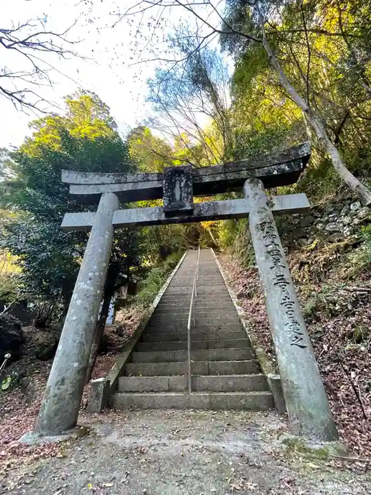 八女津媛神社の鳥居