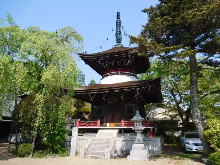 東南院の本殿・本堂