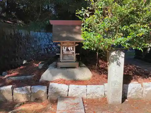 稲田神社の末社