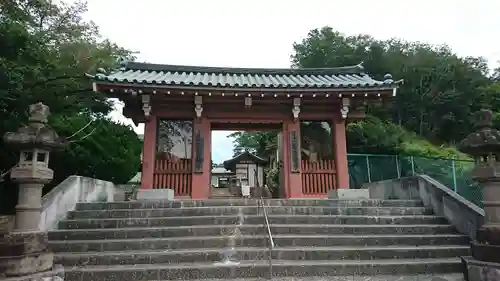 釜石大観音の山門