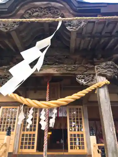 初發神社の本殿