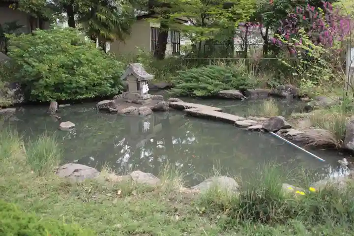 甲斐総社八幡神社の庭園
