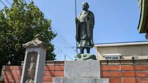 金峰寺の像