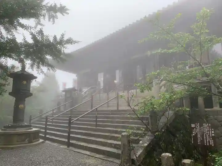 播州清水寺の本殿・本堂