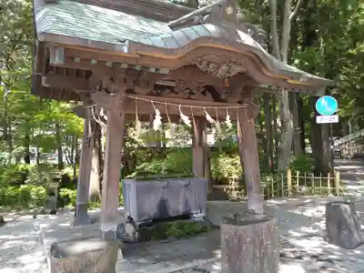 諏訪大社下社秋宮(長野県)