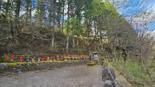 慈雲寺（並び地蔵　化け地蔵）(栃木県)