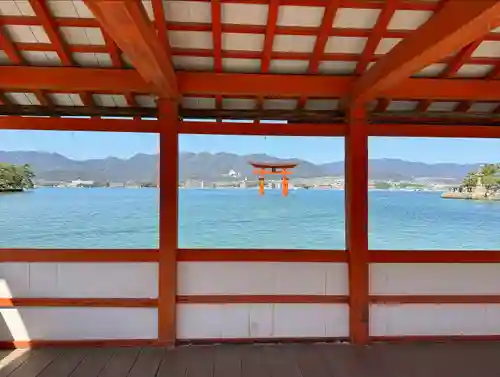 厳島神社(広島県)