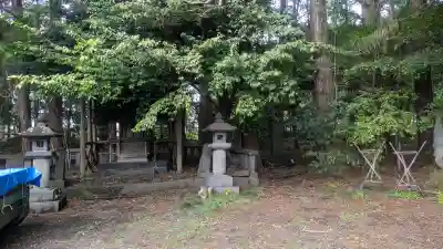 今市瀧尾神社の{uncategorized: "未分類", other: "その他", undefined: "問題あり", building: "その他建物", grave: "お墓", sacred_gate: "鳥居", guardian: "狛犬", statue: "像", buddha: "仏像", history: "歴史", nature: "自然", garden: "庭園", animal: "動物", pagoda: "塔", temizu: "手水舎", mountain_gate: "山門・神門", sanctuary: "本殿・本堂", subordinate: "末社・摂社", art: "芸術", scenery: "景色", jizo: "地蔵", ema: "絵馬", goshuin: "御朱印", omikuji: "おみくじ", items: "授与品その他", amulet: "お守り", goshuincho: "御朱印帳", eats: "食事", festival: "お祭り", votive_dance: "神楽", shichigosan: "七五三参", wedding: "結婚式", experience: "体験その他", initially: "初詣", around: "周辺", anti_infection: "感染症対策"}
