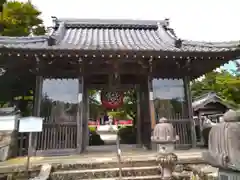 櫟野寺の山門