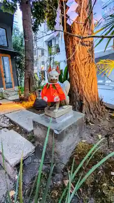 五十稲荷神社(栄寿稲荷神社)の狛犬