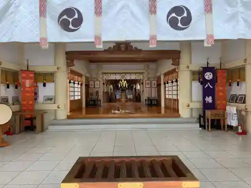 三好八幡社の本殿・本堂