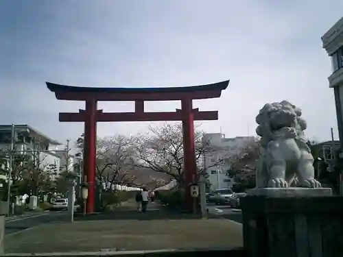 鶴岡八幡宮の鳥居