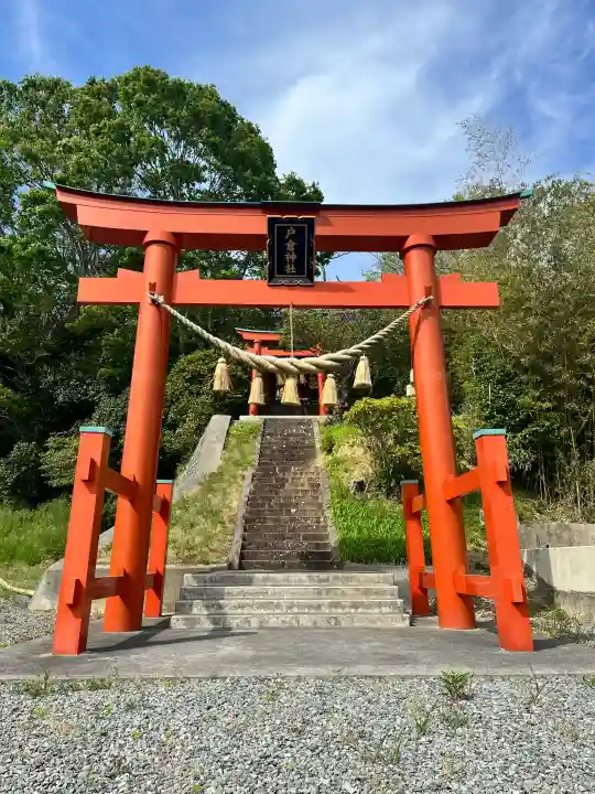 戸倉神社の{uncategorized: "未分類", other: "その他", undefined: "問題あり", building: "その他建物", grave: "お墓", sacred_gate: "鳥居", guardian: "狛犬", statue: "像", buddha: "仏像", history: "歴史", nature: "自然", garden: "庭園", animal: "動物", pagoda: "塔", temizu: "手水舎", mountain_gate: "山門・神門", sanctuary: "本殿・本堂", subordinate: "末社・摂社", art: "芸術", scenery: "景色", jizo: "地蔵", ema: "絵馬", goshuin: "御朱印", omikuji: "おみくじ", items: "授与品その他", amulet: "お守り", goshuincho: "御朱印帳", eats: "食事", festival: "お祭り", votive_dance: "神楽", shichigosan: "七五三参", wedding: "結婚式", experience: "体験その他", initially: "初詣", around: "周辺", anti_infection: "感染症対策"}