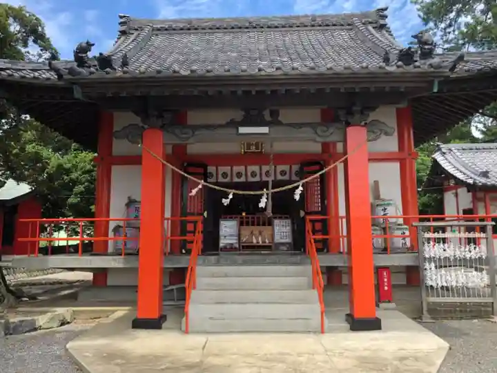 高塚熊野神社の本殿・本堂