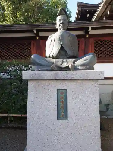 晴明神社の像