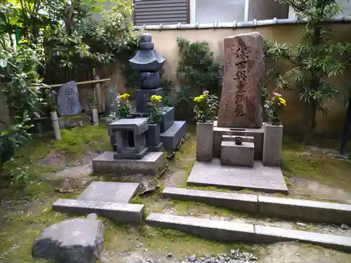 義仲寺のお墓