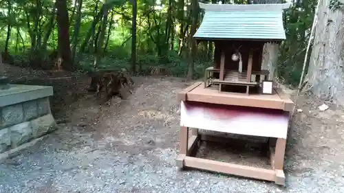 帳附神社の末社