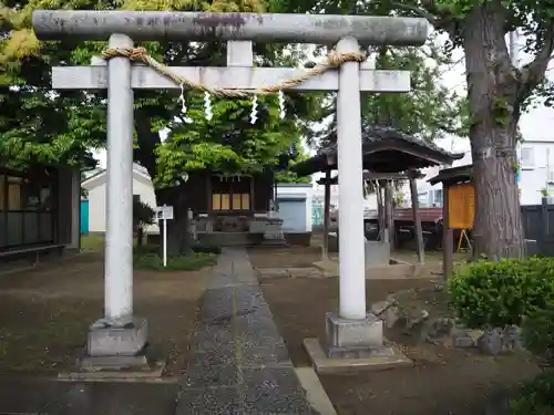 雷神社の鳥居