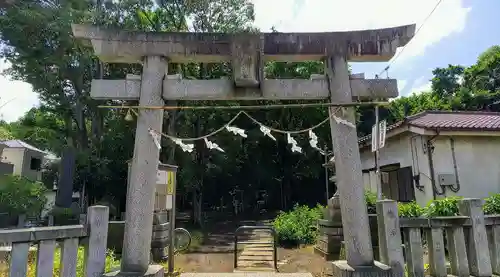 氷川神社の鳥居