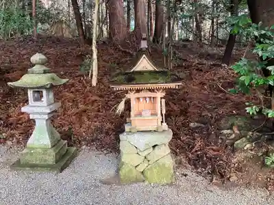 高鴨神社の末社・摂社