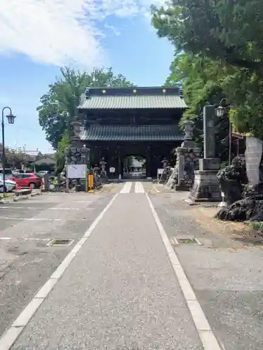 妻沼聖天山歓喜院の山門・神門