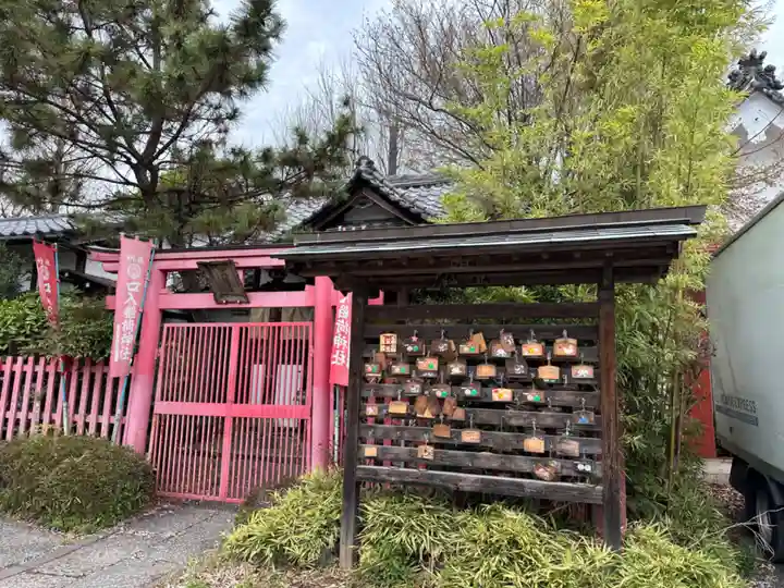 玉姫稲荷神社の末社・摂社