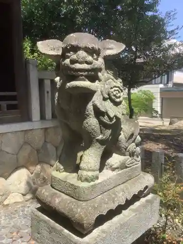 八幡社（下条町）の狛犬