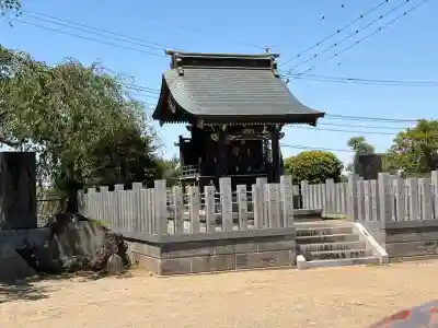 権現神社の{uncategorized: "未分類", other: "その他", undefined: "問題あり", building: "その他建物", grave: "お墓", sacred_gate: "鳥居", guardian: "狛犬", statue: "像", buddha: "仏像", history: "歴史", nature: "自然", garden: "庭園", animal: "動物", pagoda: "塔", temizu: "手水舎", mountain_gate: "山門・神門", sanctuary: "本殿・本堂", subordinate: "末社・摂社", art: "芸術", scenery: "景色", jizo: "地蔵", ema: "絵馬", goshuin: "御朱印", omikuji: "おみくじ", items: "授与品その他", amulet: "お守り", goshuincho: "御朱印帳", eats: "食事", festival: "お祭り", votive_dance: "神楽", shichigosan: "七五三参", wedding: "結婚式", experience: "体験その他", initially: "初詣", around: "周辺", anti_infection: "感染症対策"}