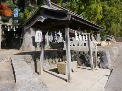 乙事諏訪神社の手水舎