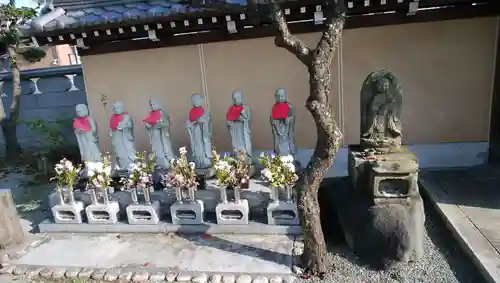 中田寺の地蔵