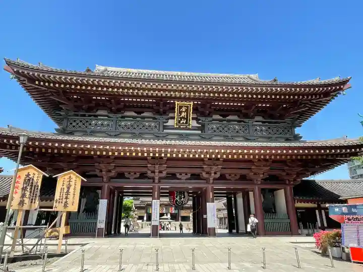 川崎大師(平間寺)の山門・神門