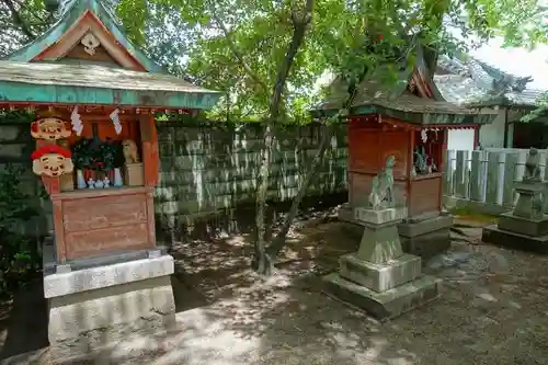 石園座多久虫玉神社の末社・摂社