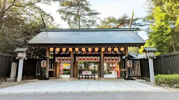 櫻木神社の山門・神門