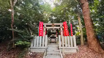 夜疑神社の末社・摂社