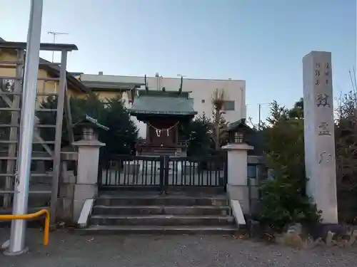 健田須賀神社の末社