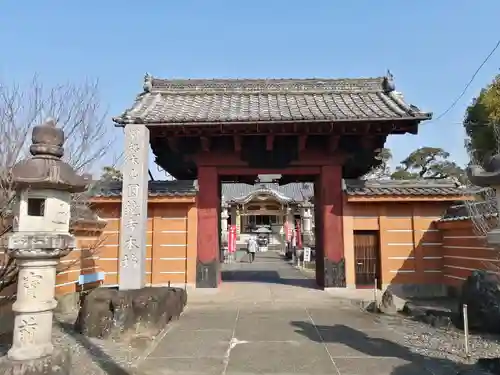 圓鏡寺の山門