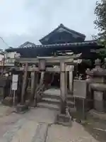 被官稲荷神社の鳥居