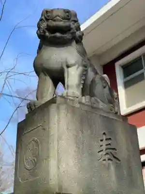 諏訪神社の狛犬
