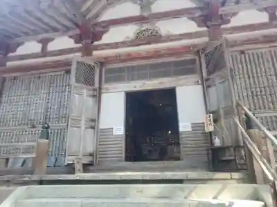 百済寺の本殿・本堂