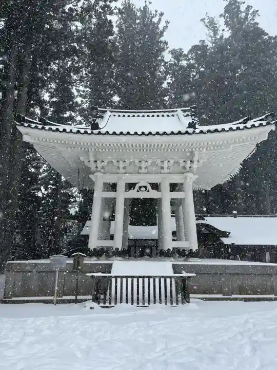 壇上伽藍の{uncategorized: "未分類", other: "その他", undefined: "問題あり", building: "その他建物", grave: "お墓", sacred_gate: "鳥居", guardian: "狛犬", statue: "像", buddha: "仏像", history: "歴史", nature: "自然", garden: "庭園", animal: "動物", pagoda: "塔", temizu: "手水舎", mountain_gate: "山門・神門", sanctuary: "本殿・本堂", subordinate: "末社・摂社", art: "芸術", scenery: "景色", jizo: "地蔵", ema: "絵馬", goshuin: "御朱印", omikuji: "おみくじ", items: "授与品その他", amulet: "お守り", goshuincho: "御朱印帳", eats: "食事", festival: "お祭り", votive_dance: "神楽", shichigosan: "七五三参", wedding: "結婚式", experience: "体験その他", initially: "初詣", around: "周辺", anti_infection: "感染症対策"}