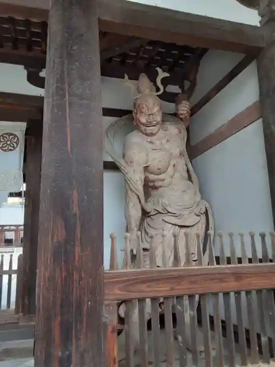法隆寺の像