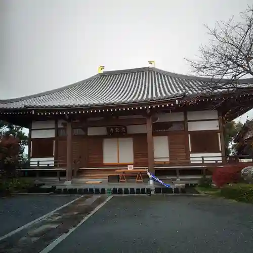 満宝寺の本殿・本堂